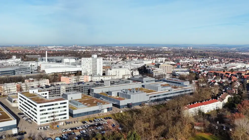 Immobilienfilm Drohnenaufnahmen Mehrfamilienhaus Stuttgart-Zuffenhausen, Regio-Bau Herrmann GmbH